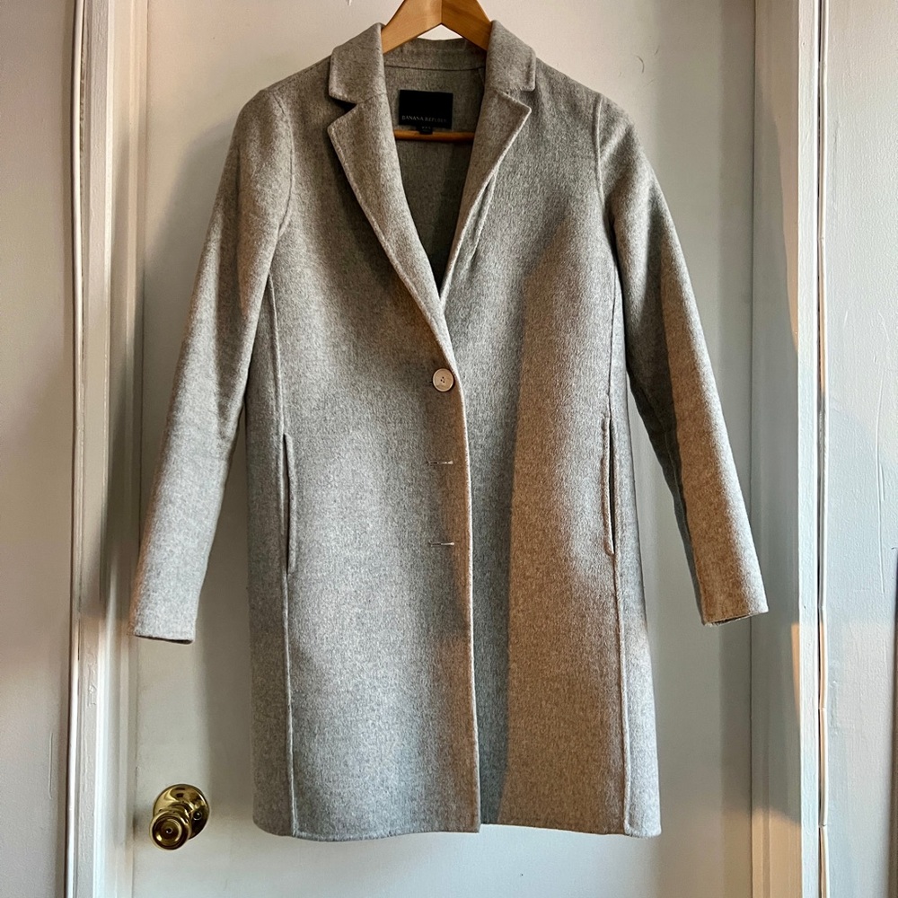 Banana Republic unlined gray overcoat, size XXS